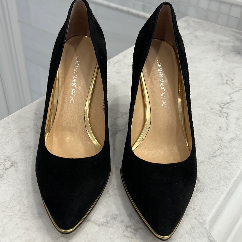 Carmen Marc Valvo pumps